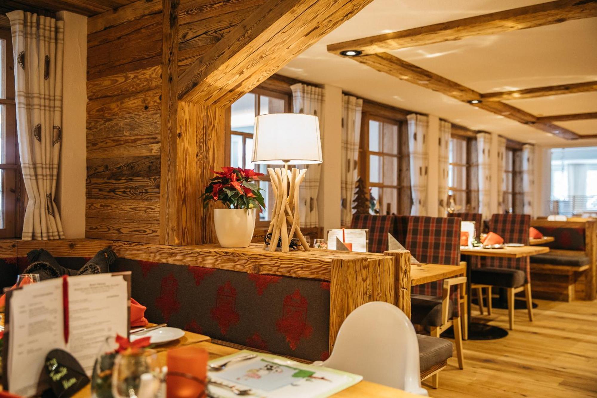 "Ferienwohnung Ess" - Annehmlichkeiten Von 4-Sterne Familien-Und Wellnesshotel Viktoria Koennen Mitbenutzt Werden Oberstdorf Exterior photo