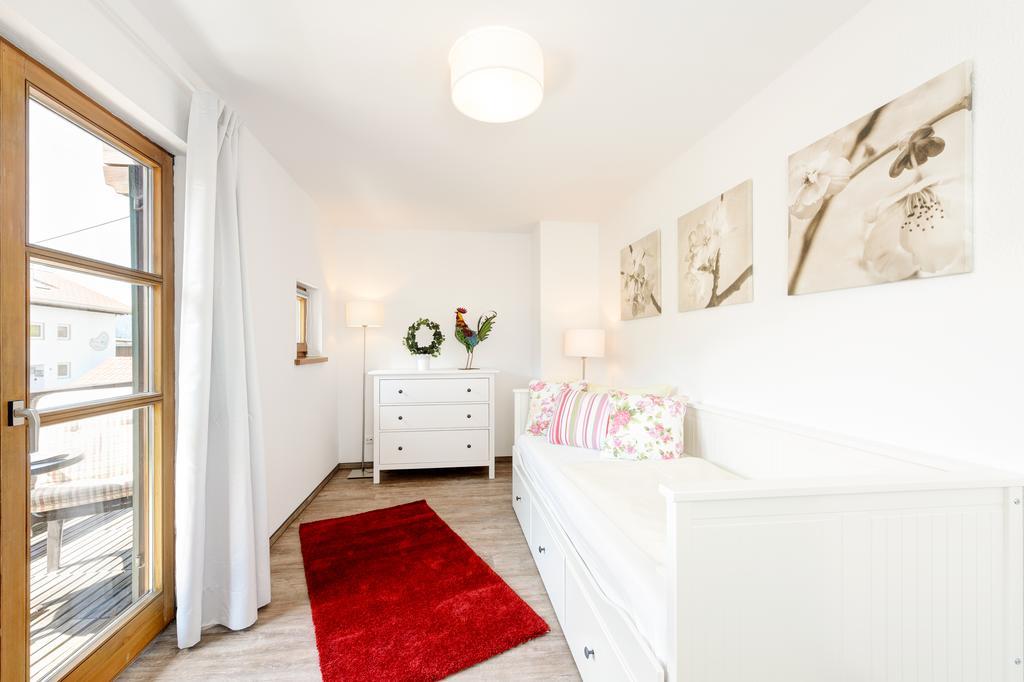 "Ferienwohnung Ess" - Annehmlichkeiten Von 4-Sterne Familien-Und Wellnesshotel Viktoria Koennen Mitbenutzt Werden Oberstdorf Exterior photo